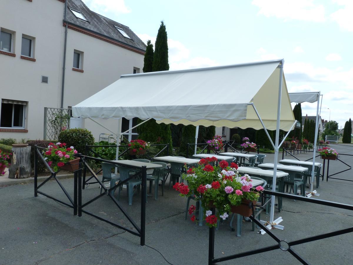 Hostellerie Du Chateau Saint-Pere-sur-Loire Екстериор снимка